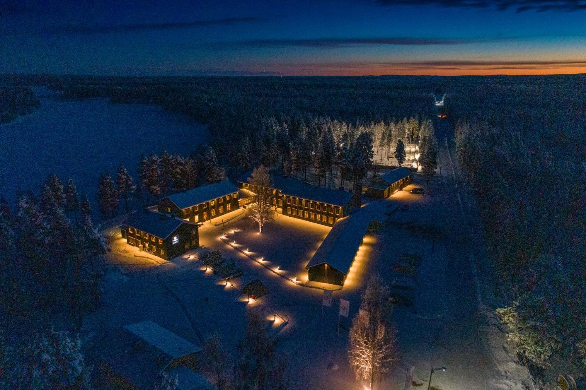 Arctic River Lodge Tarendo Exterior photo